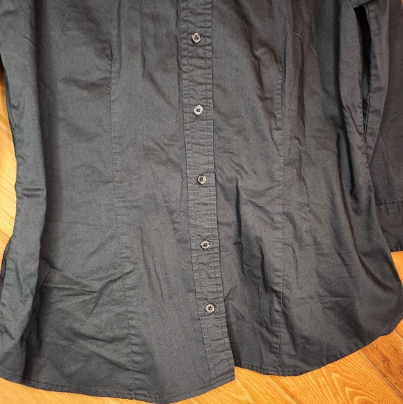 New York and Company black collared quarter length sleeve button down top medium - Picture 5 of 12